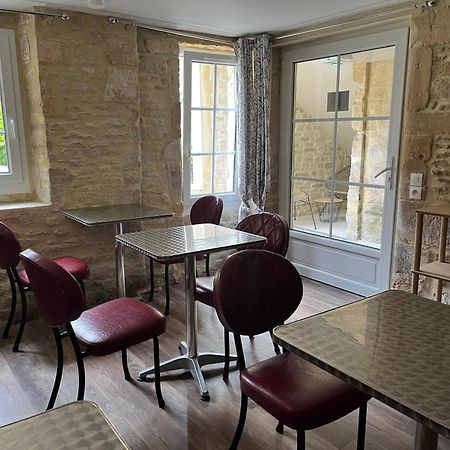 Chambres D'Hotes De L'Ancienne Auberge Thaon Esterno foto