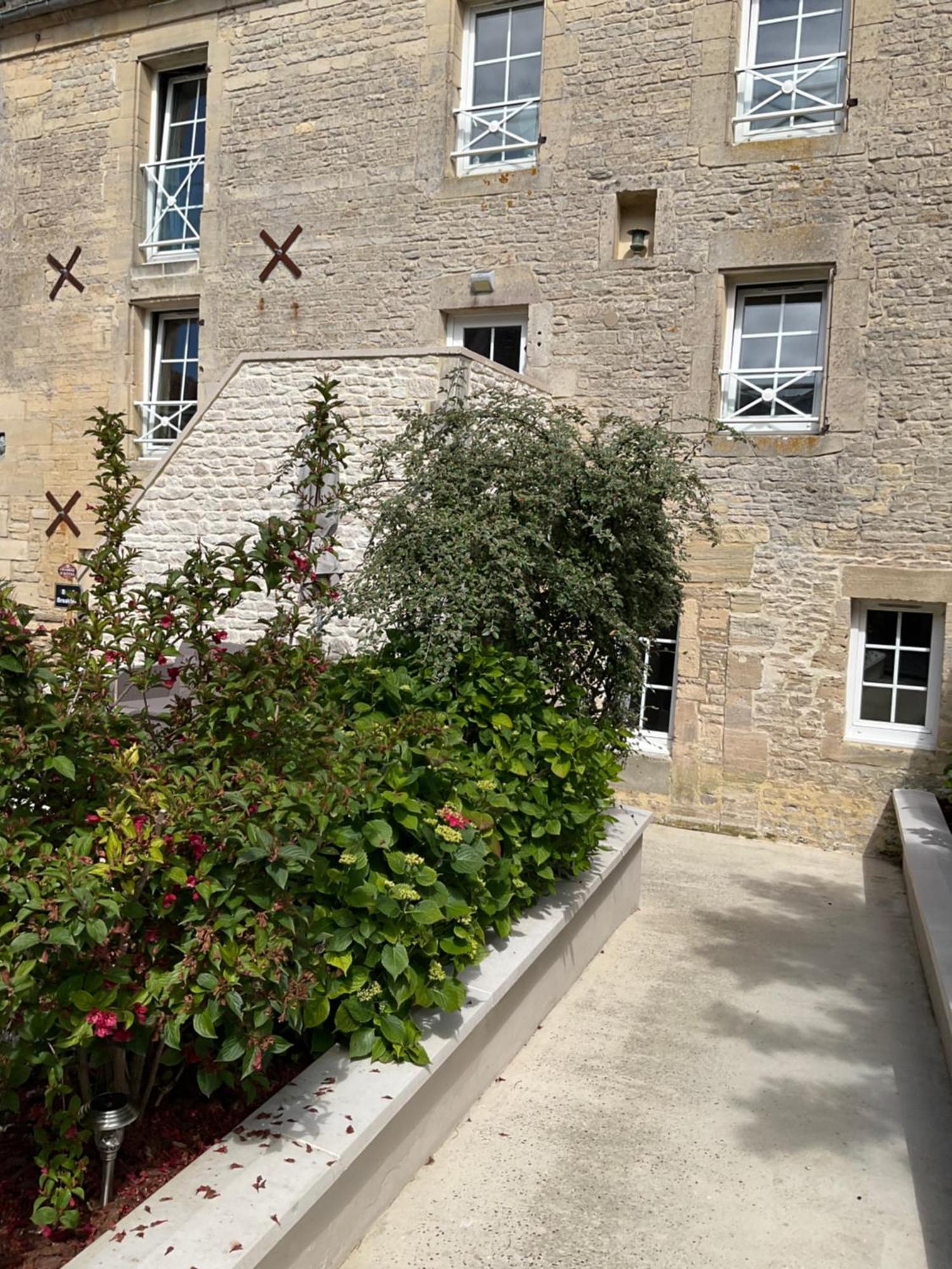 Chambres D'Hotes De L'Ancienne Auberge Thaon Esterno foto